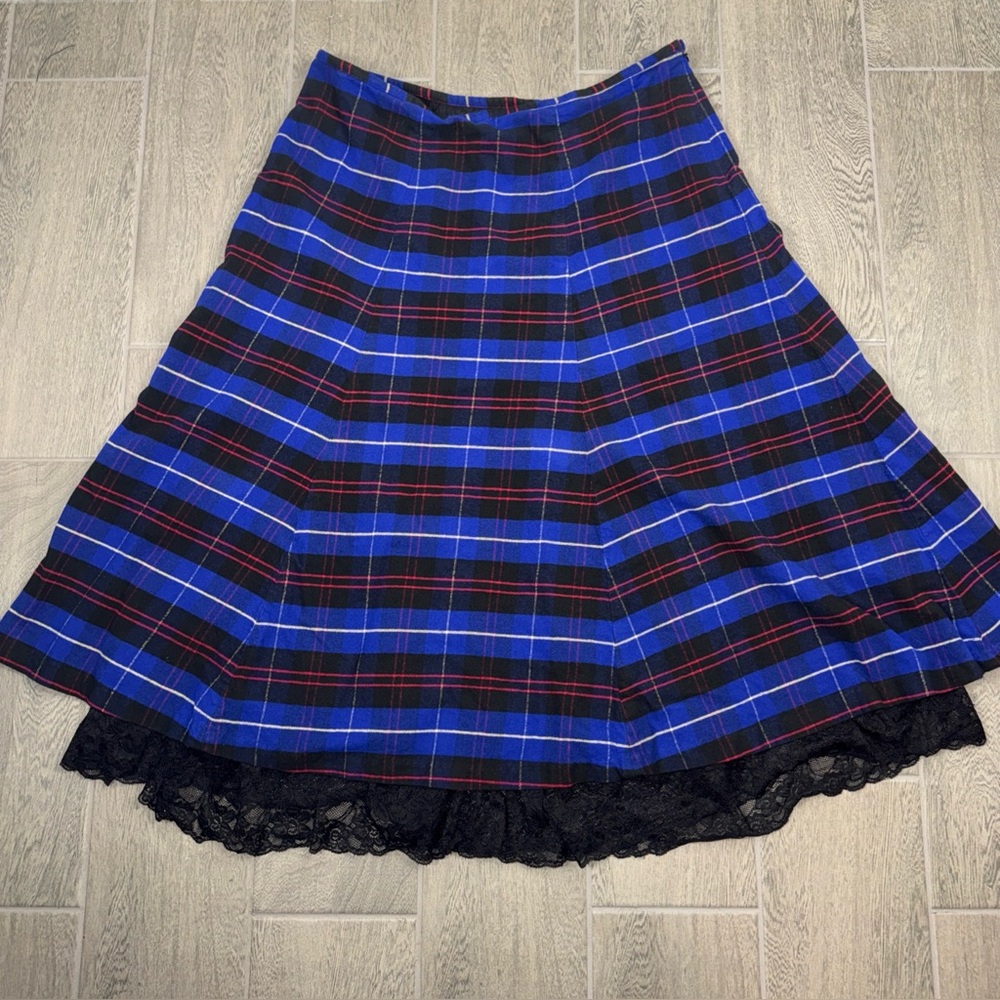 J. Peterman Skirt Women's 22 Plaid With Lace Liner Midi Red Blue Black EUC